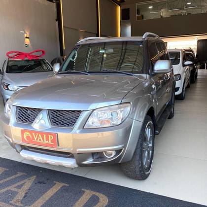 MITSUBISHI PAJERO TR4 2.0 4X4 16V 140CV FLEX 4P AUTOMÁTICO MITSUBISHI PAJERO TR4 2.0 4X4 16V 140CV FLEX 4P AUTOMÁTICO